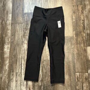 Black Women’s Cropped Leggings Size Small